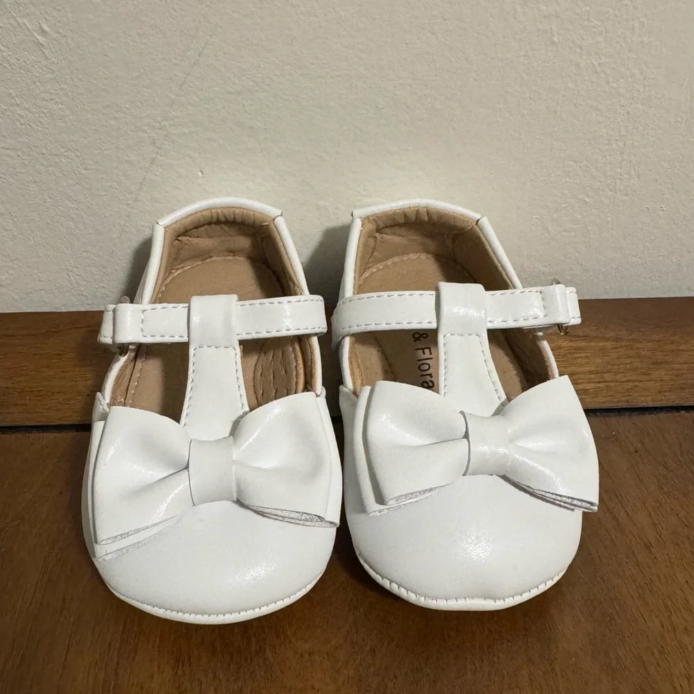 White Bow Kids Shoes/4 baby (120)